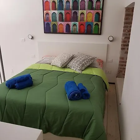 Domus Navigli Apartment
