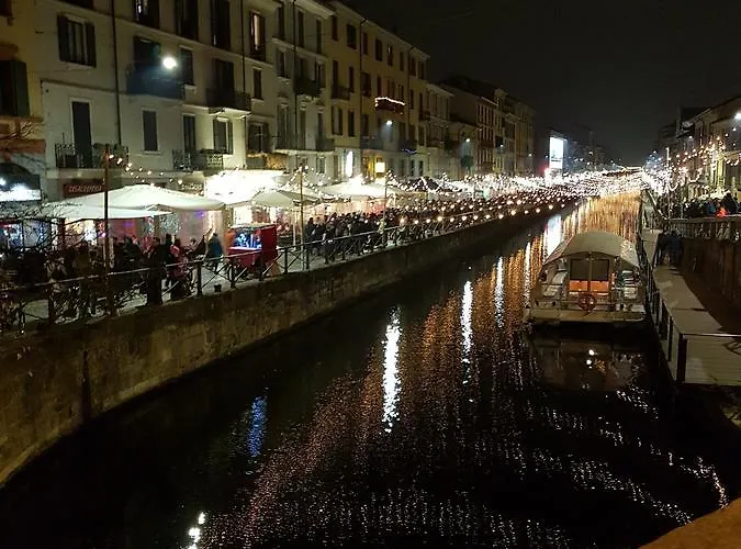 Domus Navigli Mailand