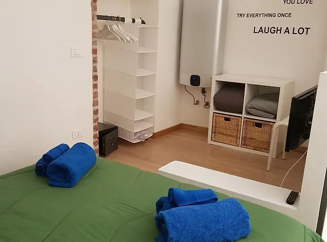 Domus Navigli Apartment *